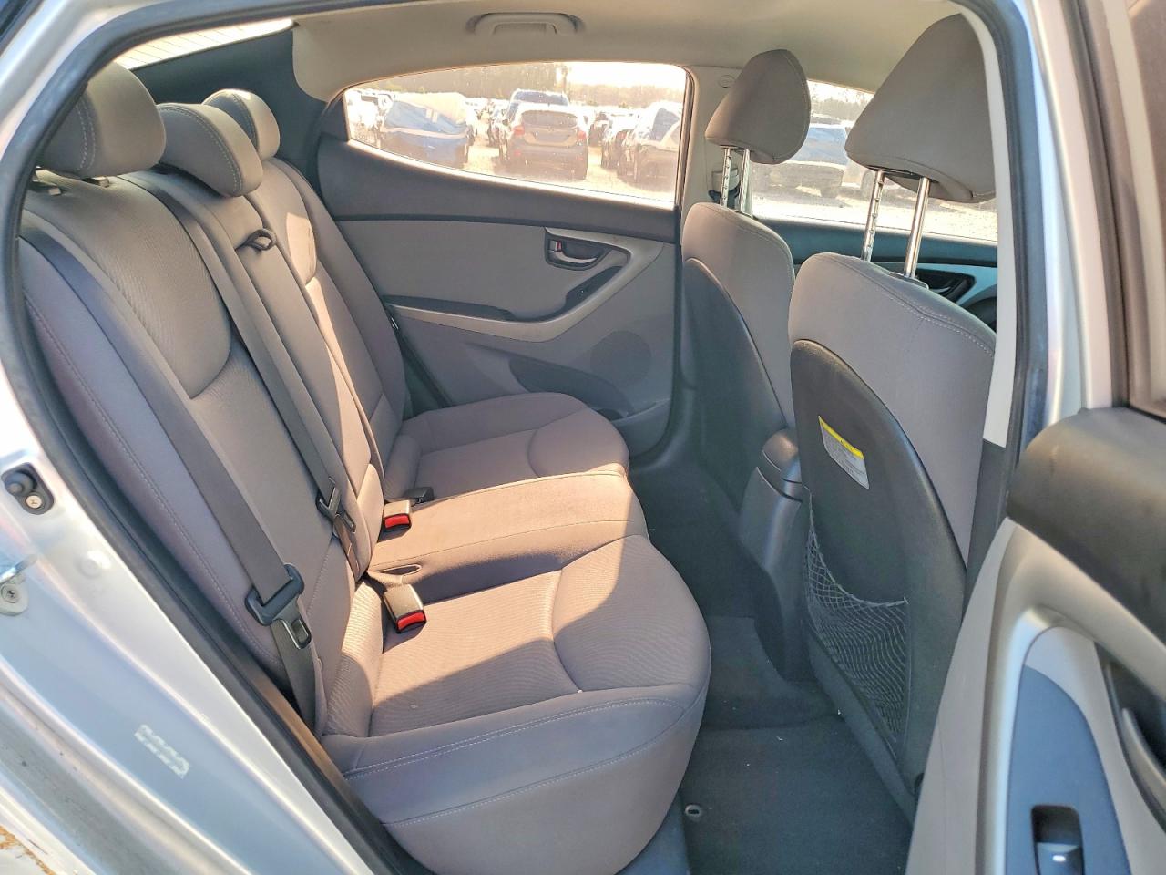 2014 HYUNDAI ELANTRA SE photo 19