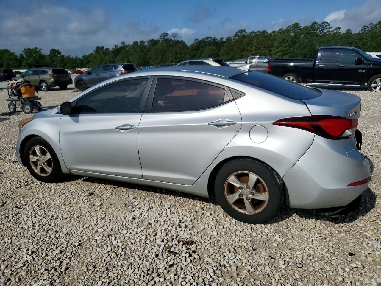2014 HYUNDAI ELANTRA SE photo 3