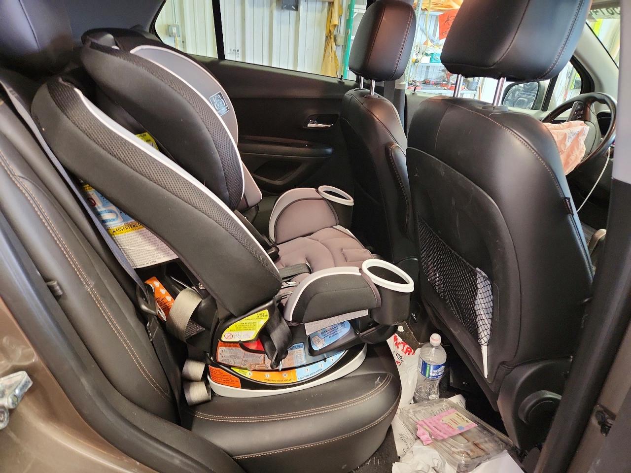 2022 CHEVROLET TRAX 1LT photo 19