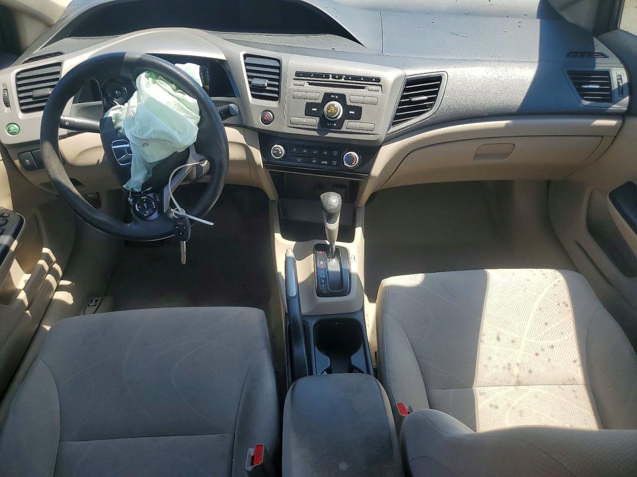 2012 HONDA CIVIC LX photo 22