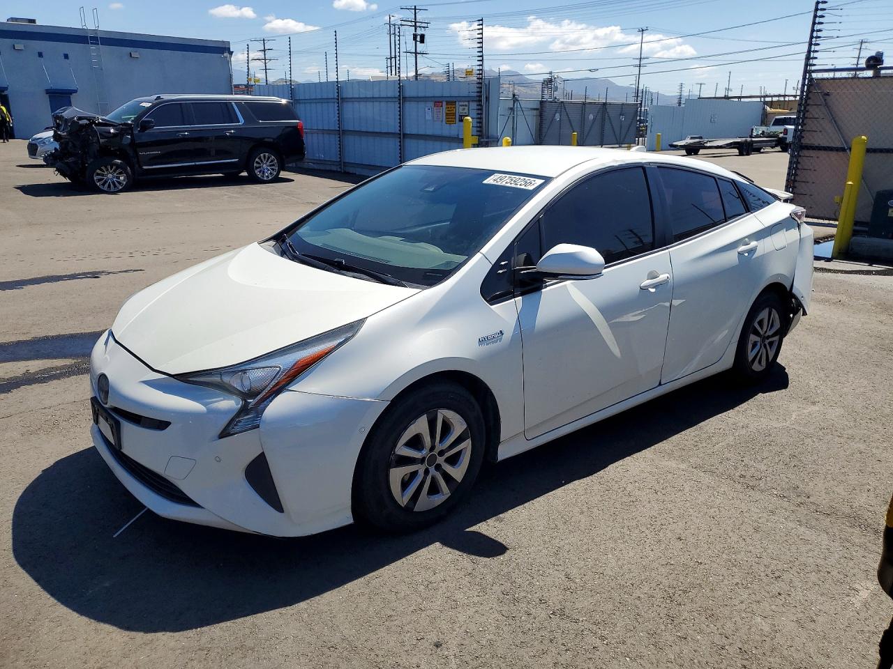 2017 TOYOTA PRIUS