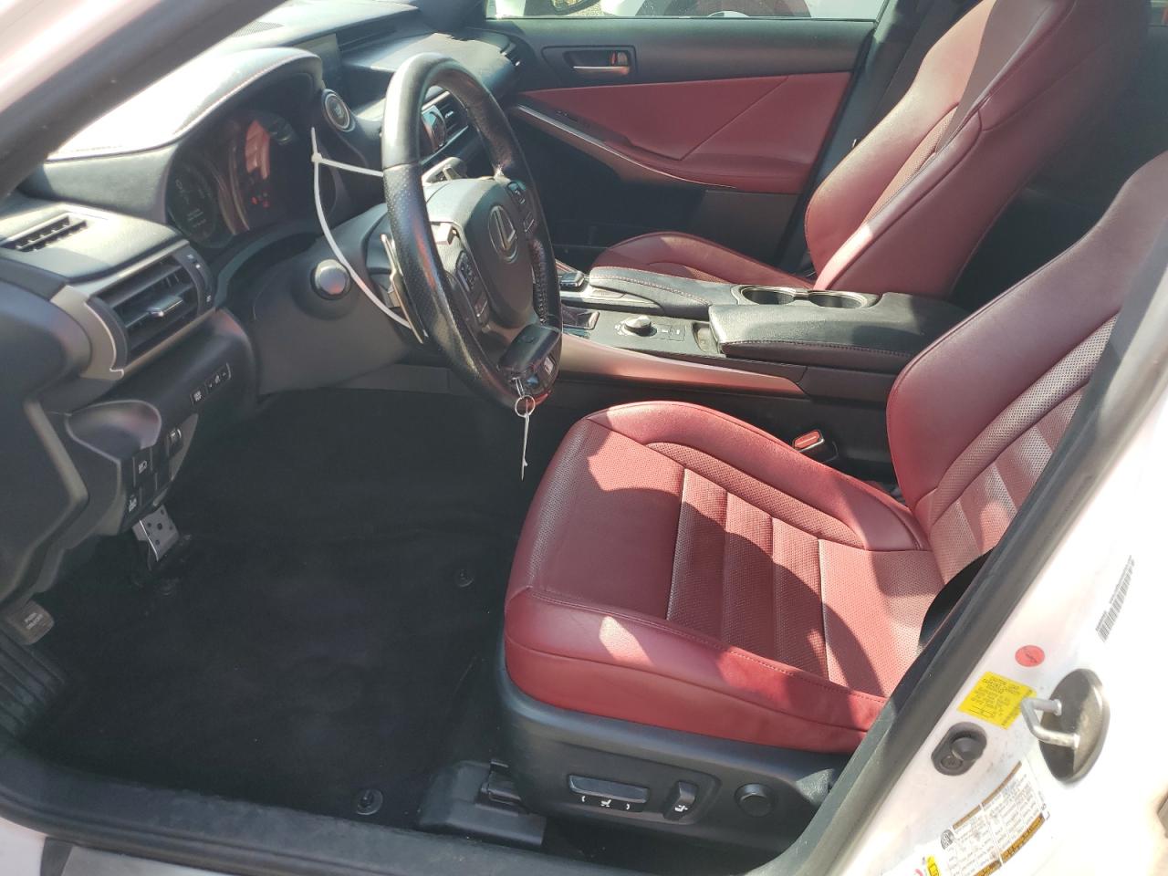 2017 LEXUS IS 200T photo 13