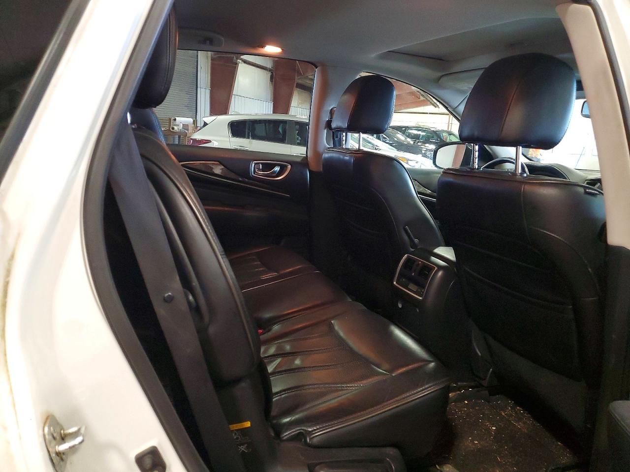 2014 INFINITI QX60 BASE photo 31