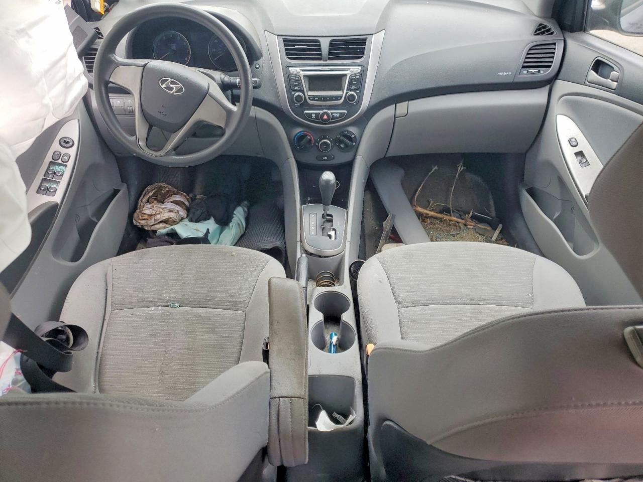 2015 HYUNDAI ACCENT GLS photo 15