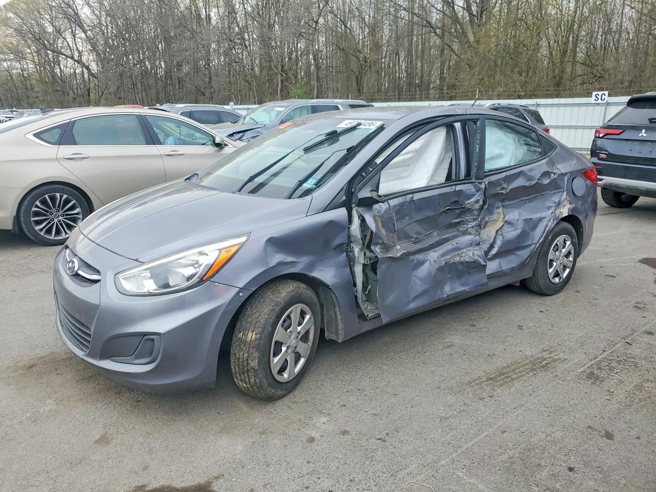 2015 HYUNDAI ACCENT