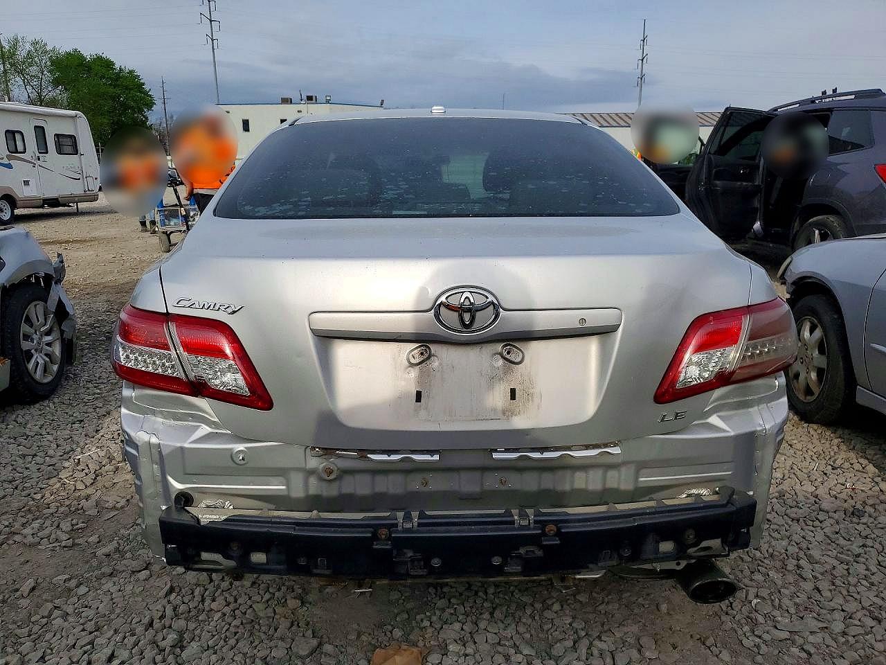 2011 TOYOTA CAMRY LE photo 11