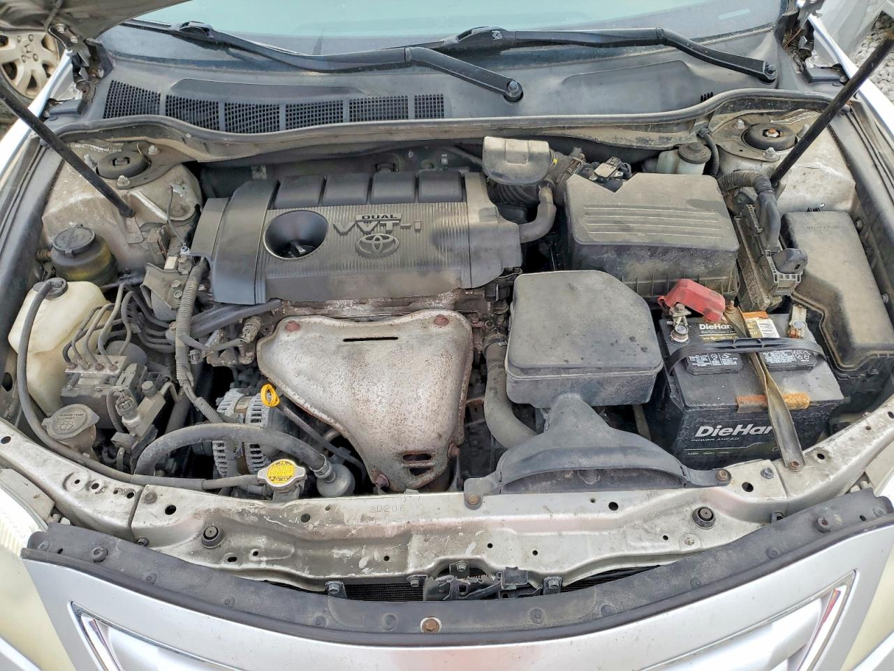 2011 TOYOTA CAMRY LE photo 21