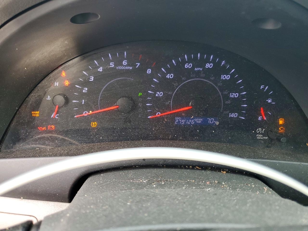 2011 TOYOTA CAMRY LE photo 17