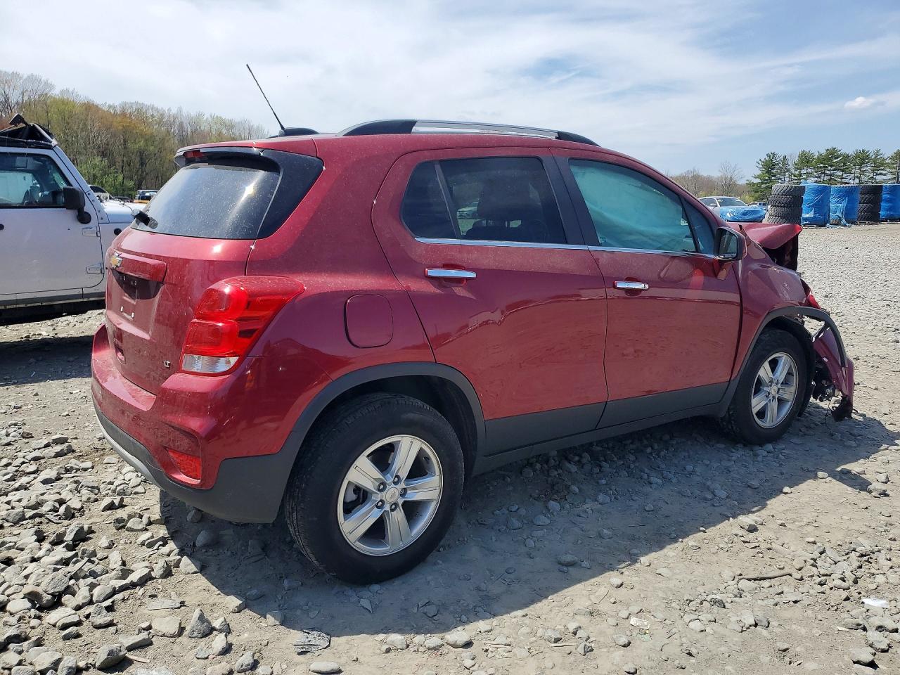 2019 CHEVROLET TRAX 1LT photo 3