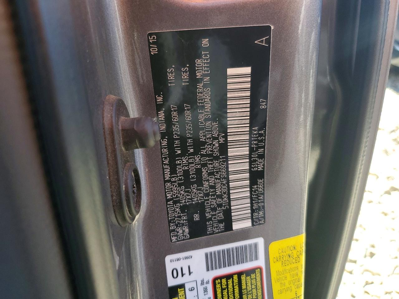 2015 TOYOTA SIENNA LE photo 40