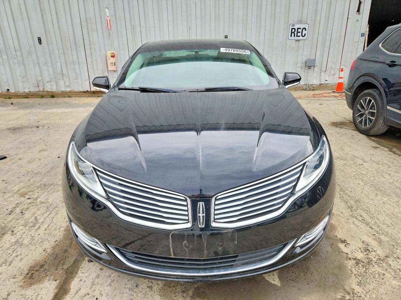 2016 LINCOLN MKZ photo 9