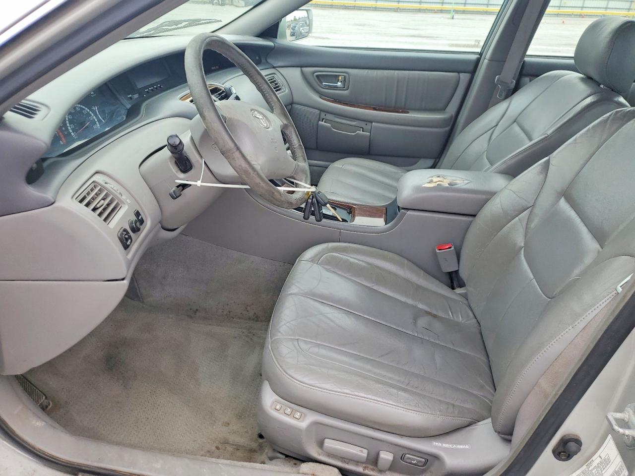 2002 TOYOTA AVALON photo 19