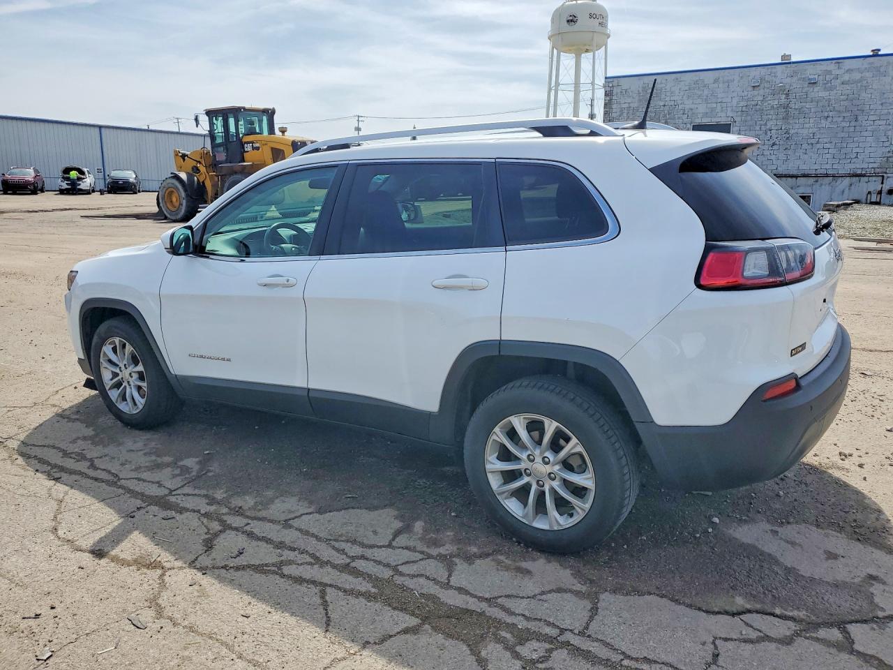 2019 JEEP CHEROKEE LATITUDE photo 3
