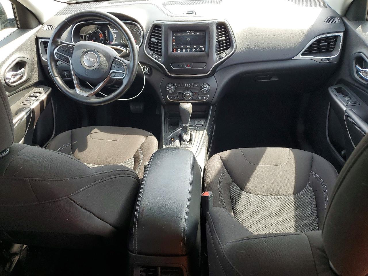 2019 JEEP CHEROKEE LATITUDE photo 15