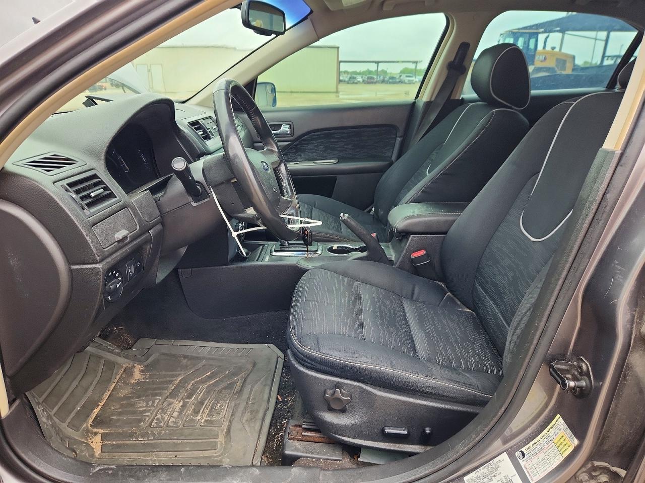 2011 FORD FUSION SE photo 7
