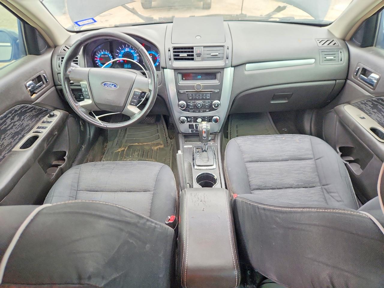 2011 FORD FUSION SE photo 8
