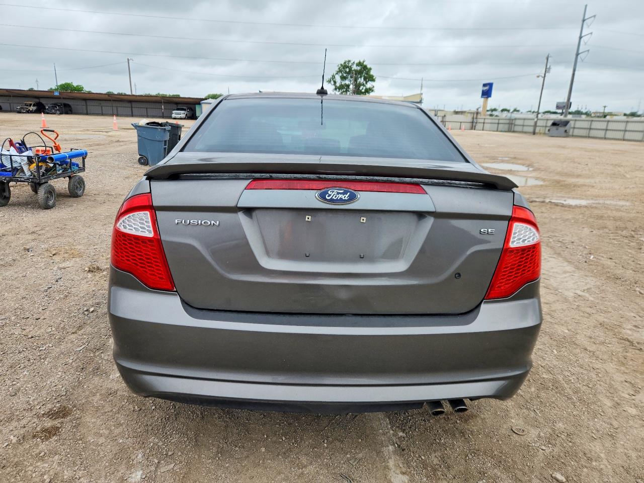 2011 FORD FUSION SE photo 6