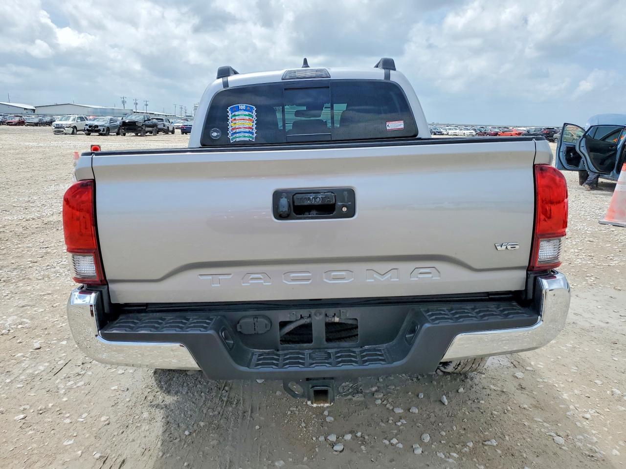 2021 TOYOTA TACOMA SR5 V6 photo 6