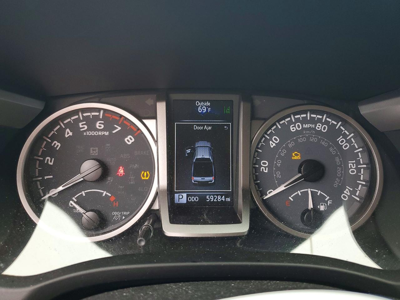 2021 TOYOTA TACOMA SR5 V6 photo 9