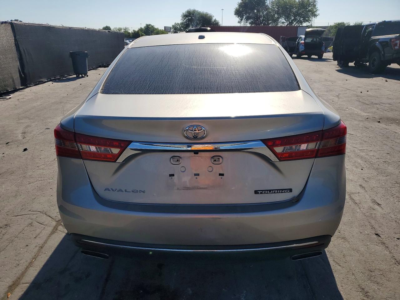 2016 TOYOTA AVALON TOURING photo 11