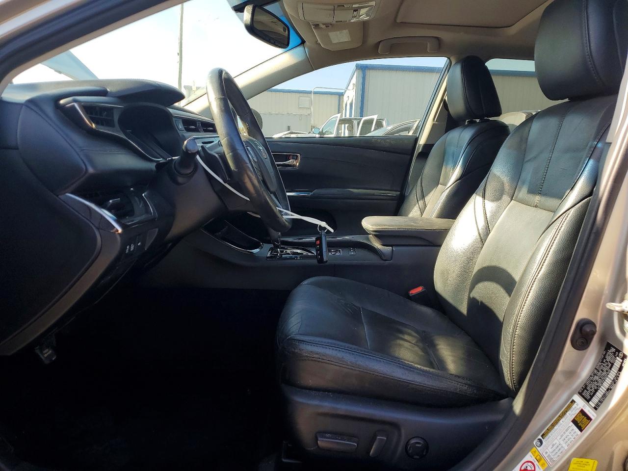 2016 TOYOTA AVALON TOURING photo 13