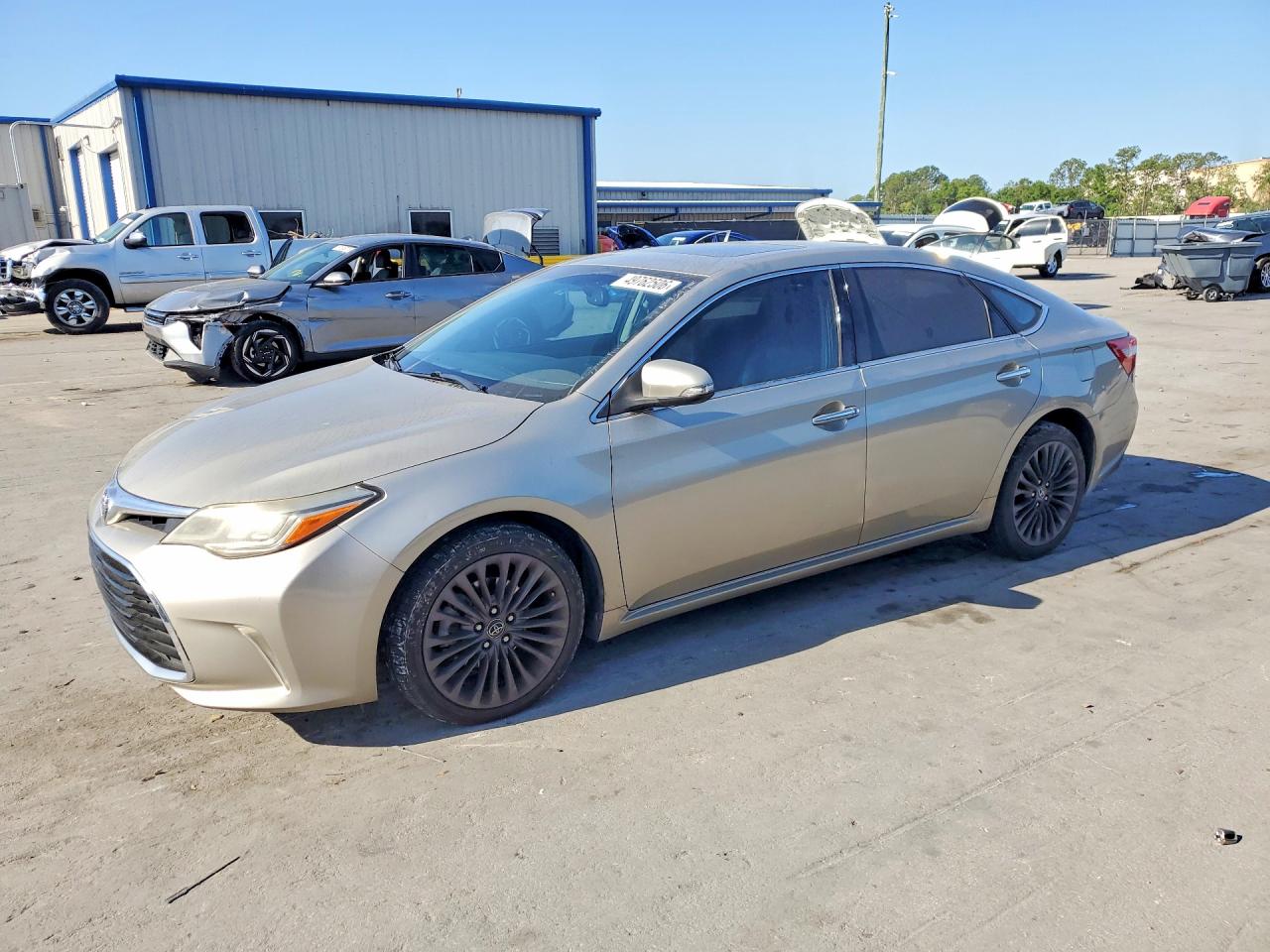 2016 TOYOTA AVALON