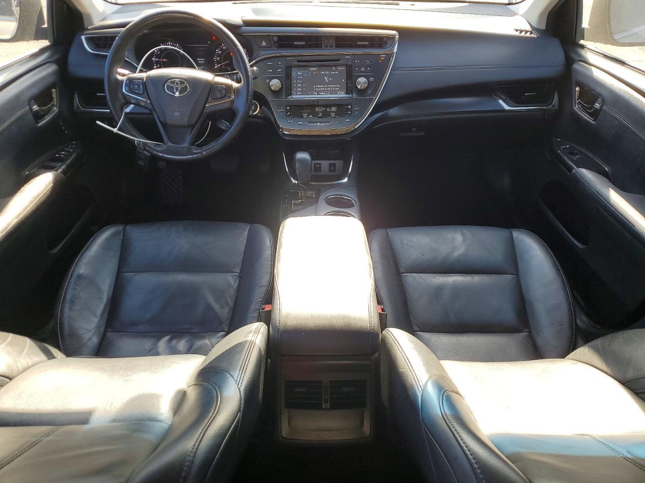 2016 TOYOTA AVALON TOURING photo 15