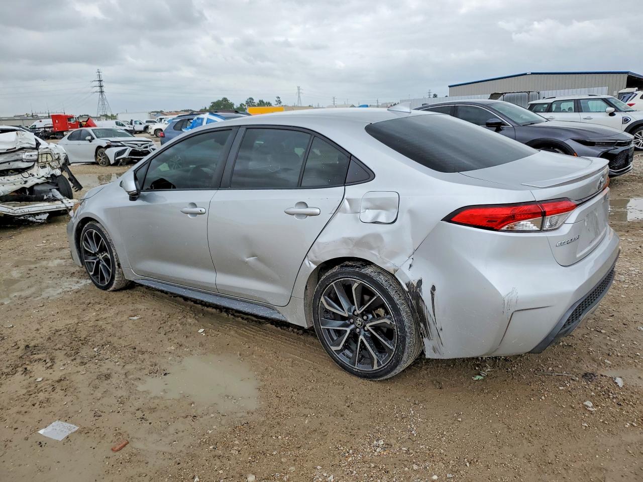 2020 TOYOTA COROLLA SE photo 4