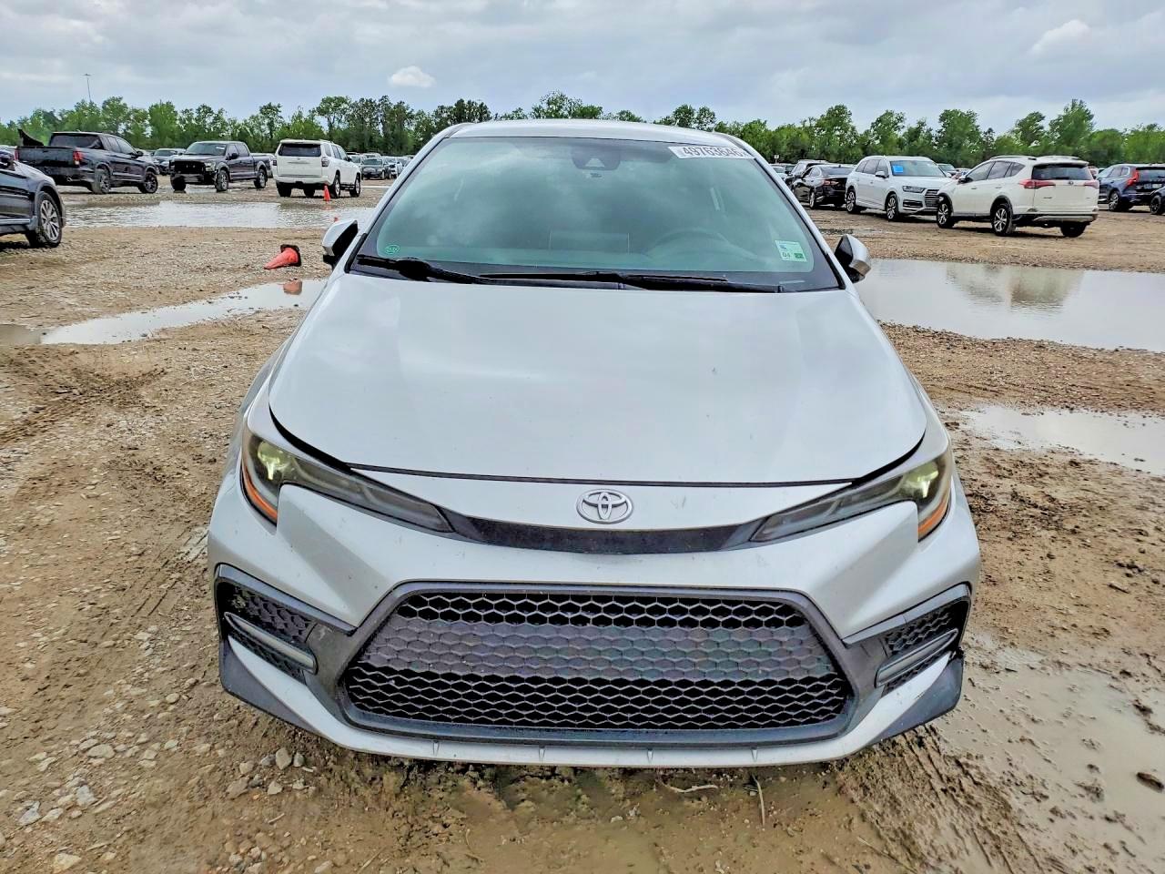 2020 TOYOTA COROLLA SE photo 13