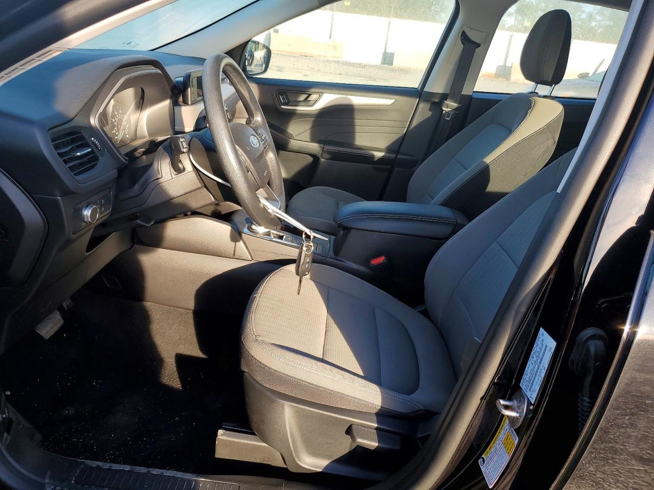 2022 FORD ESCAPE S photo 13