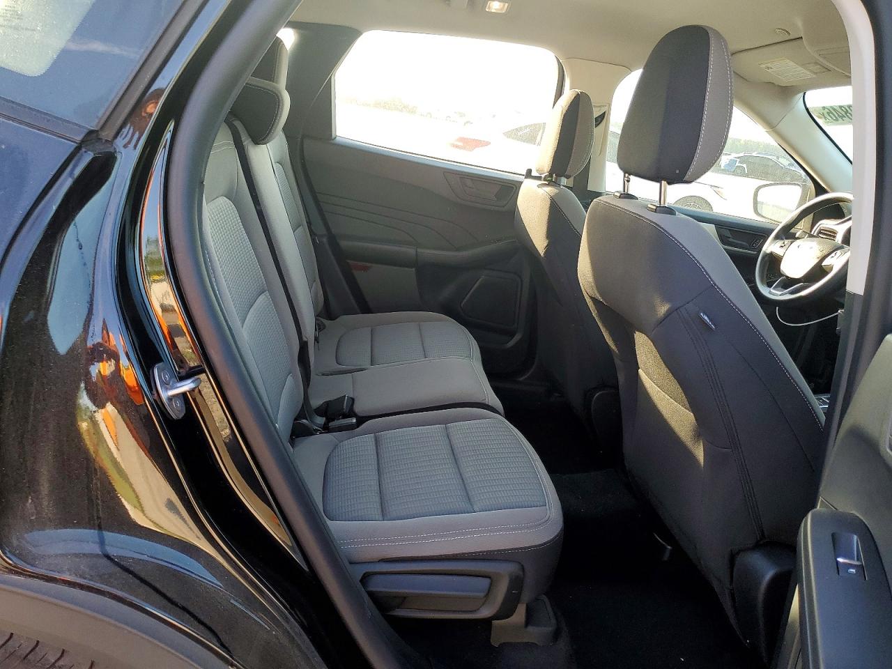 2022 FORD ESCAPE S photo 19