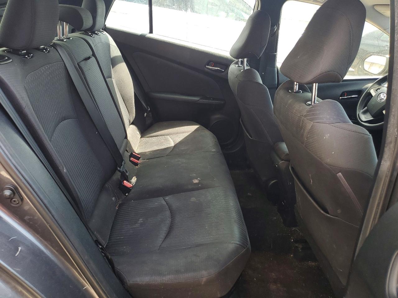 2016 TOYOTA PRIUS TWO photo 28