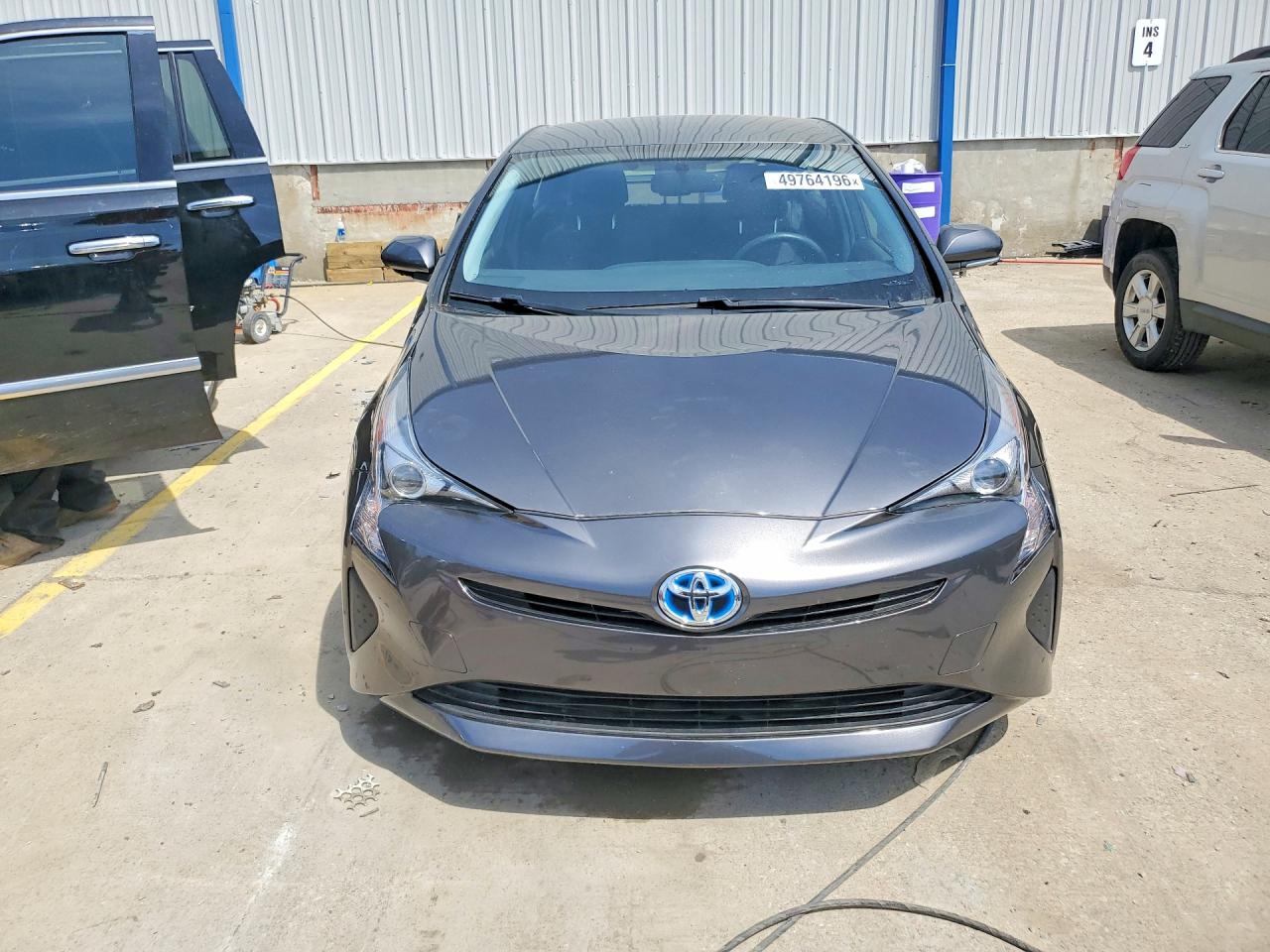 2016 TOYOTA PRIUS TWO photo 13