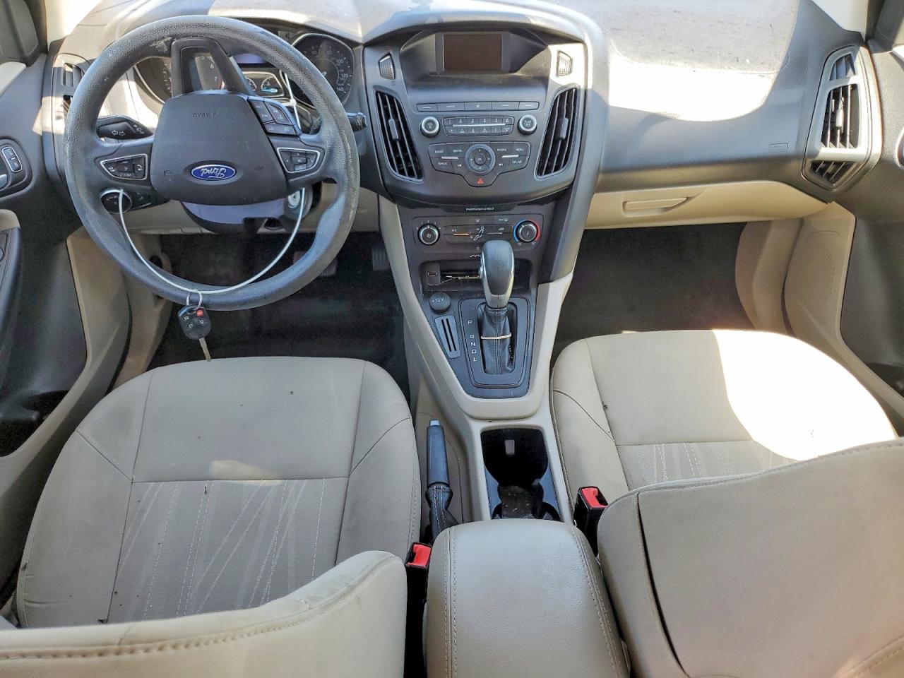 2018 FORD FOCUS SE photo 8