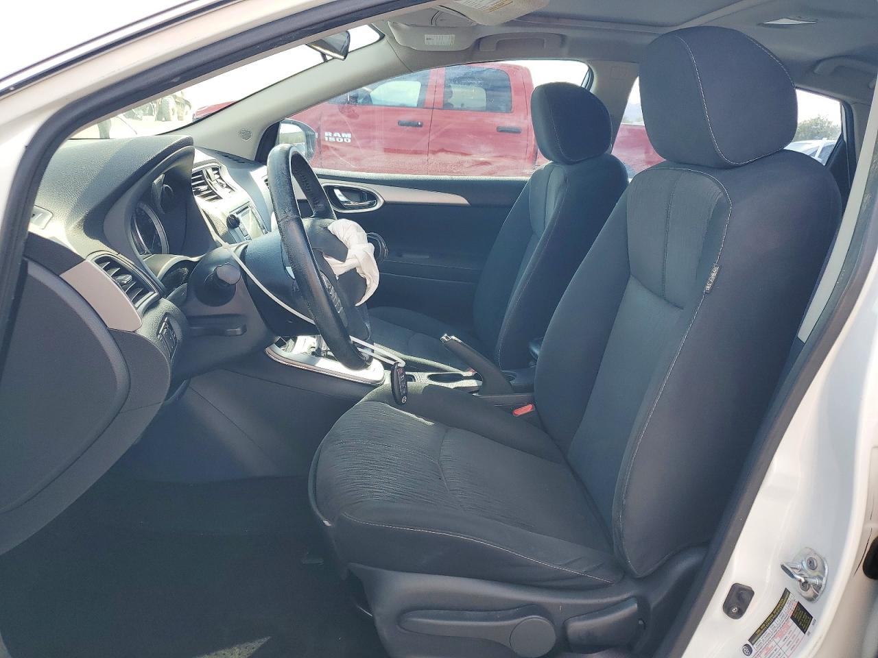 2015 NISSAN SENTRA SV photo 13