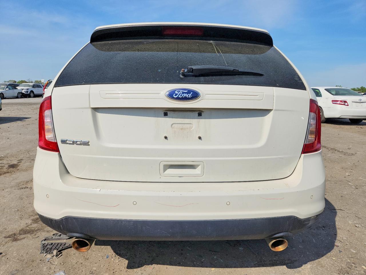 2013 FORD EDGE SE photo 16