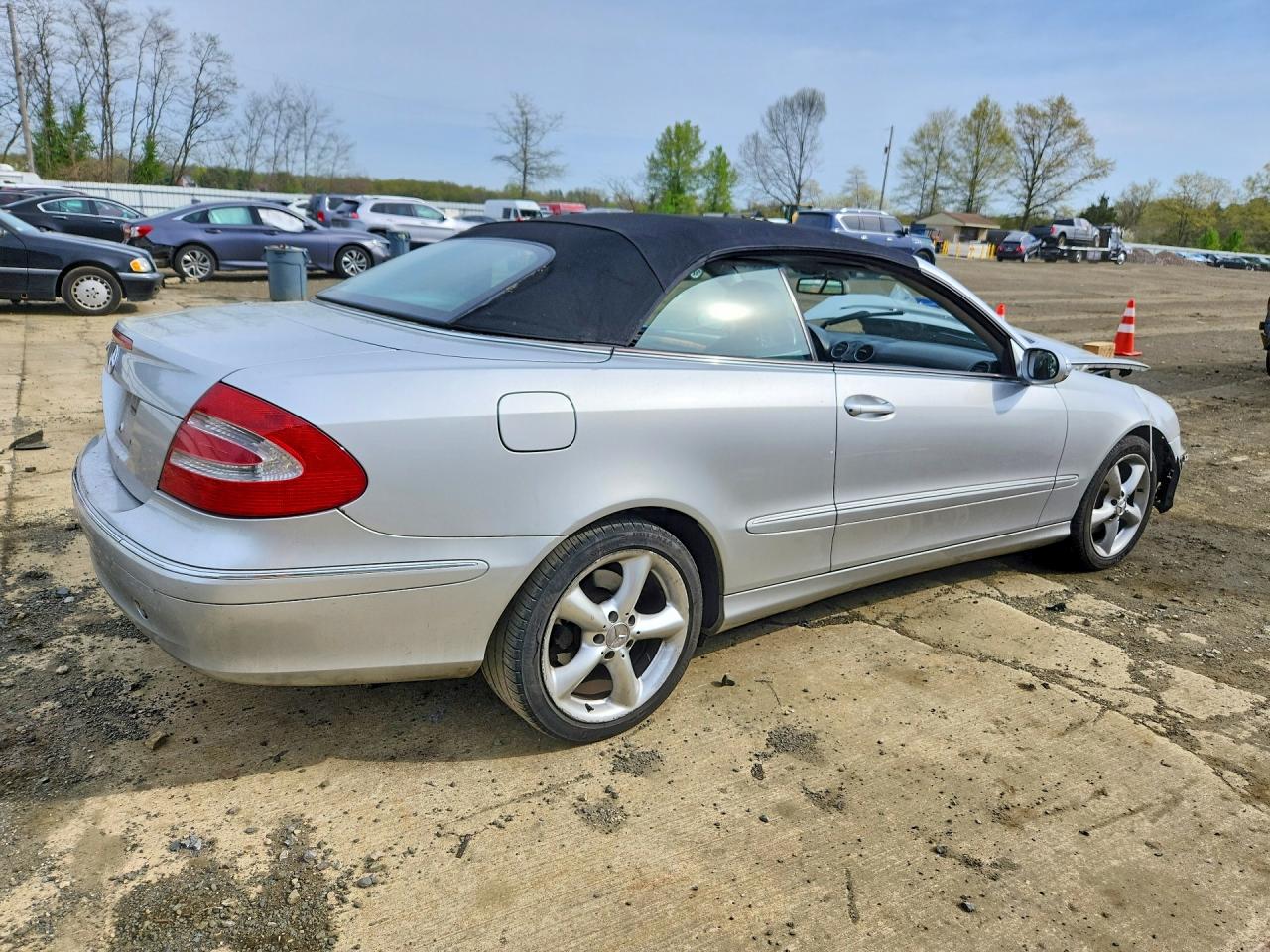 2005 MERCEDES-BENZ CLK 320 photo 7
