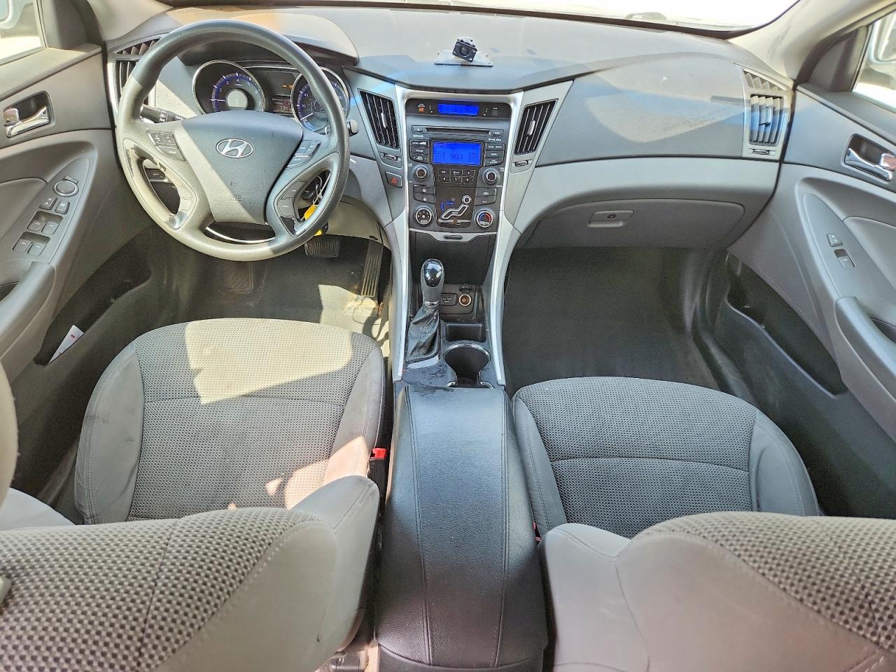 2013 HYUNDAI SONATA GLS photo 22