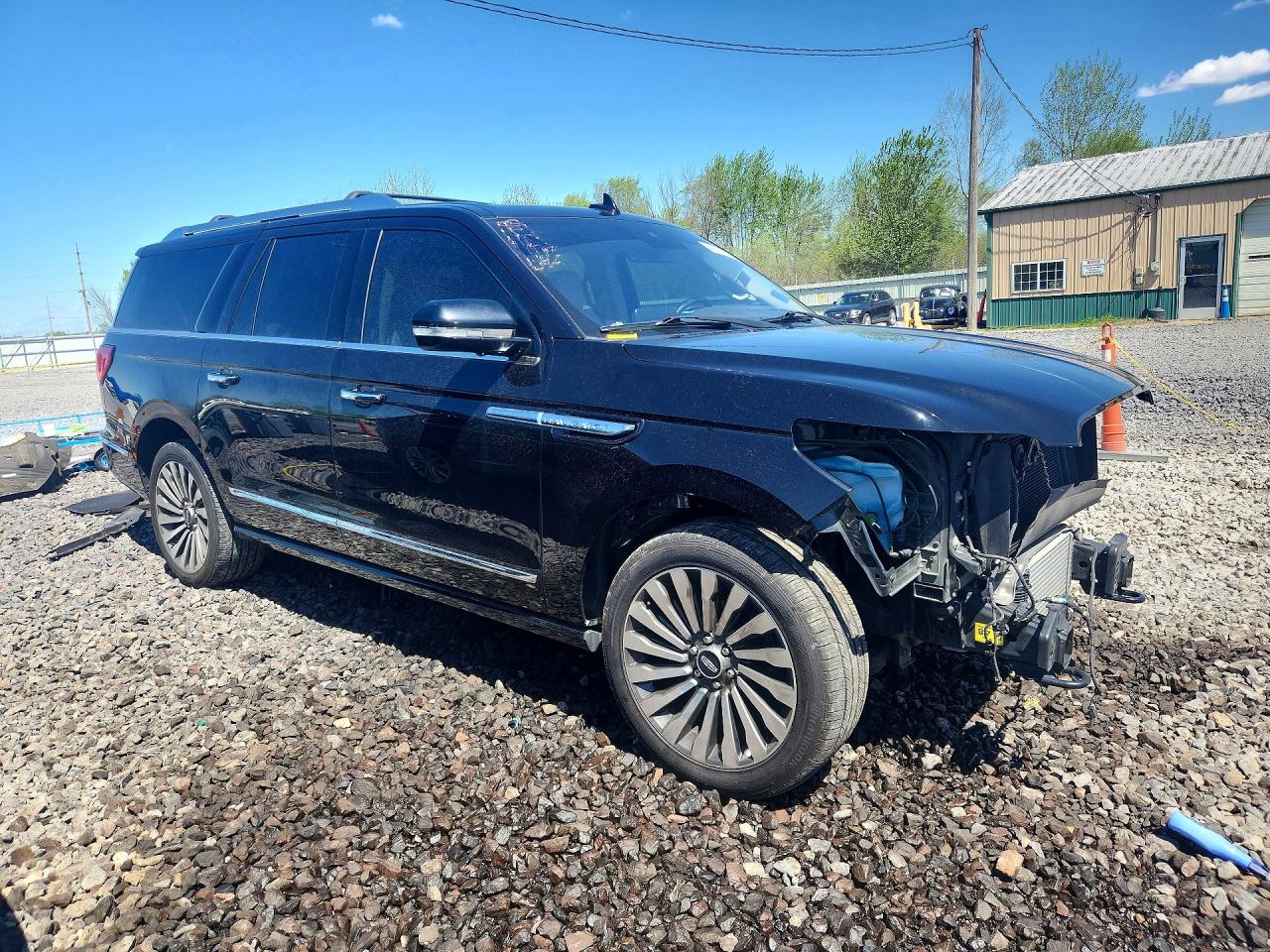 2019 LINCOLN NAVIGATOR L RESERVE photo 10