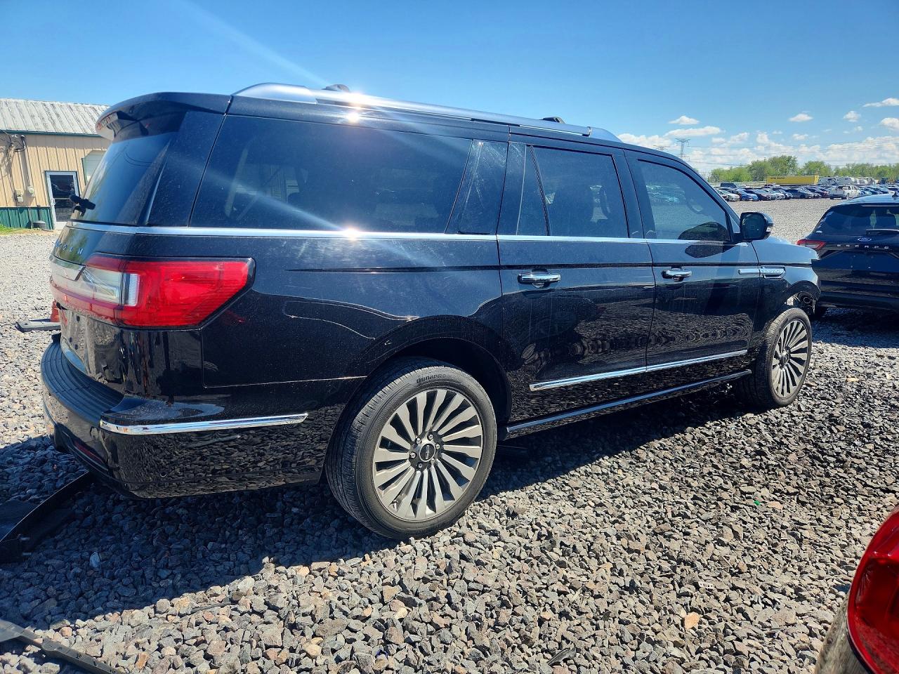 2019 LINCOLN NAVIGATOR L RESERVE photo 7