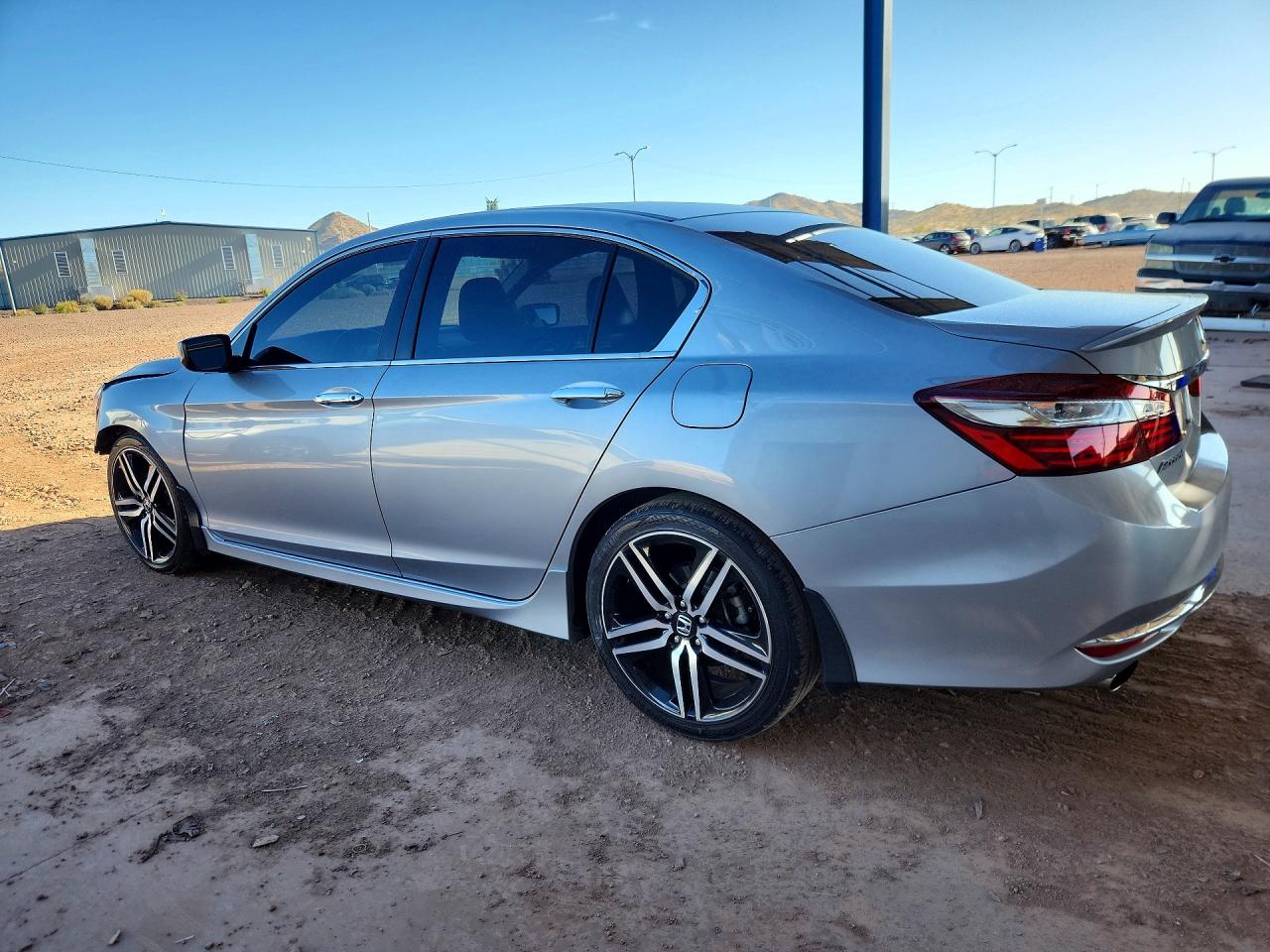 2016 HONDA ACCORD SPORT photo 3