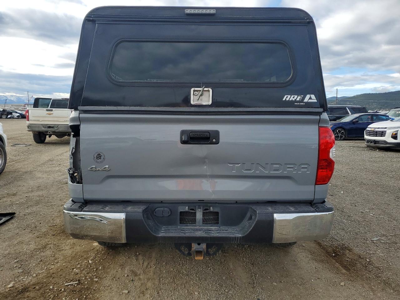 2018 TOYOTA TUNDRA SR5 photo 11