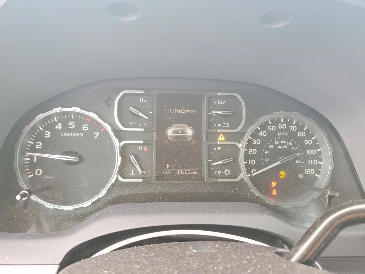 2018 TOYOTA TUNDRA SR5 photo 17
