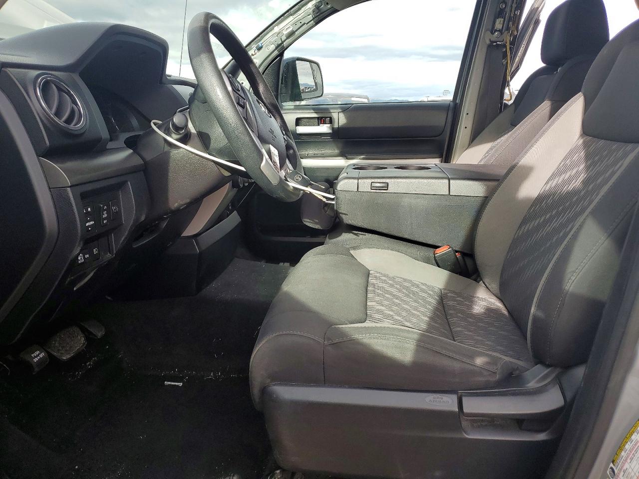 2018 TOYOTA TUNDRA SR5 photo 13