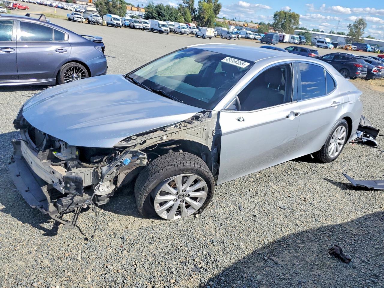 2018 TOYOTA CAMRY