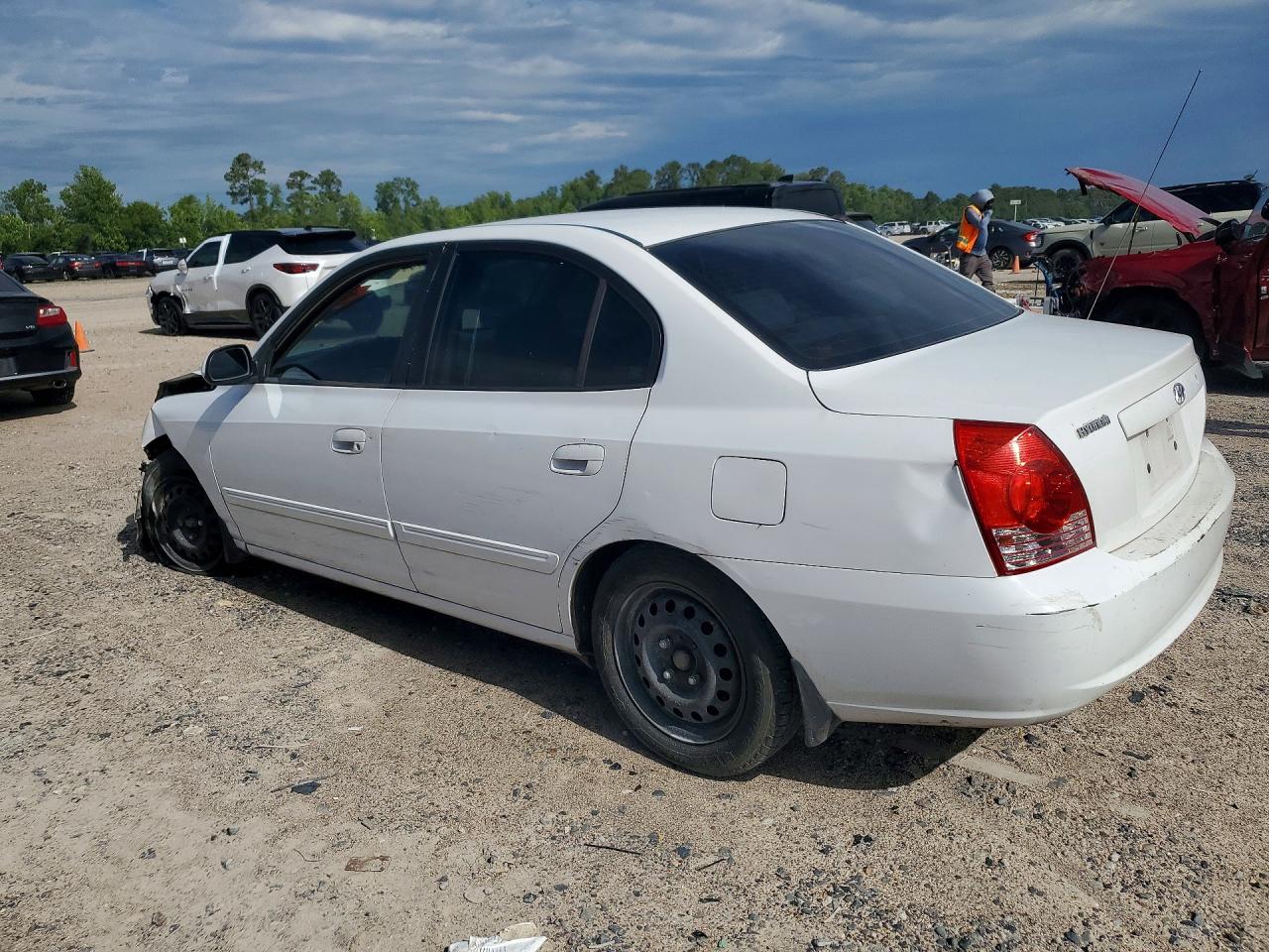 2004 HYUNDAI ELANTRA GLS photo 3