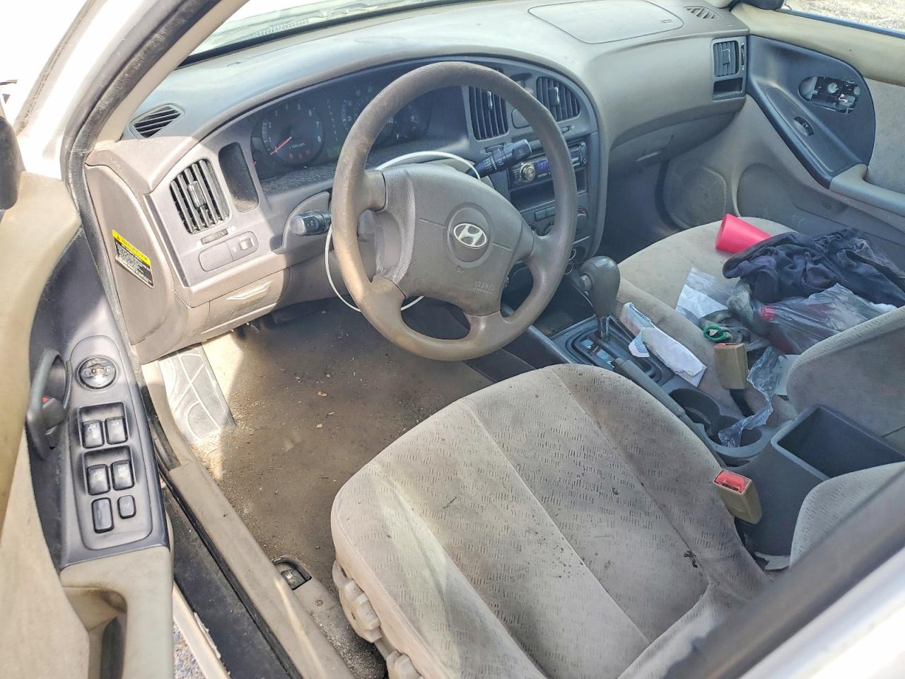 2004 HYUNDAI ELANTRA GLS photo 15
