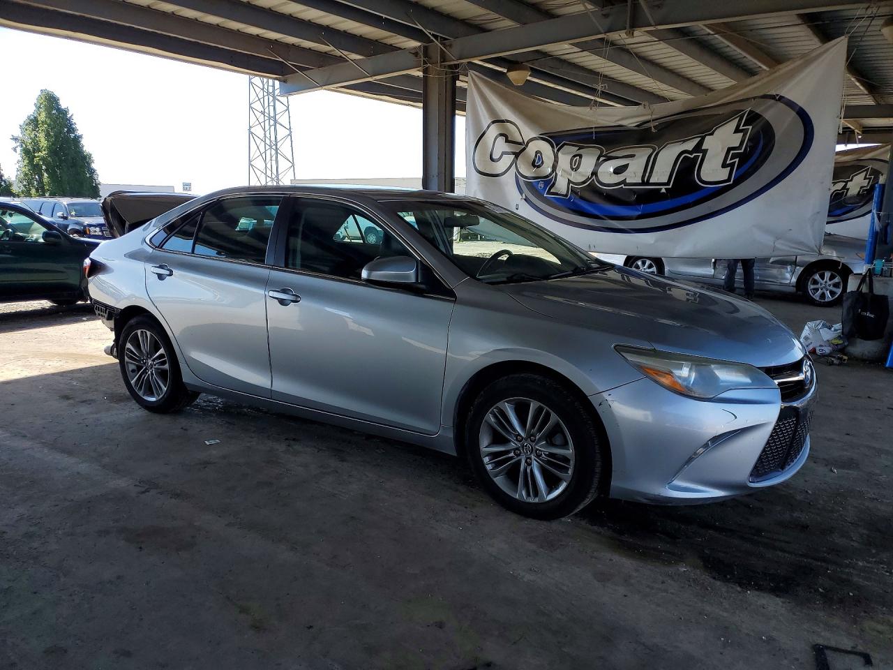 2017 TOYOTA CAMRY SE photo 10