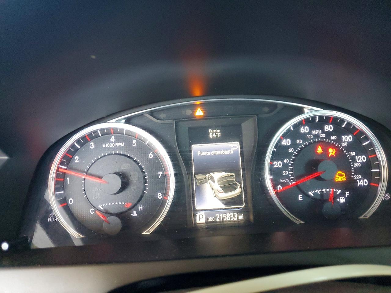 2017 TOYOTA CAMRY SE photo 25