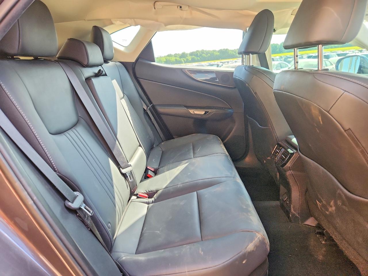 2022 LEXUS NX 350H photo 19